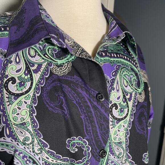 Chico’s Size 2/M No Iron Button Up Shirt Purple and Green Paisley 100% Cotton - Picture 2 of 5